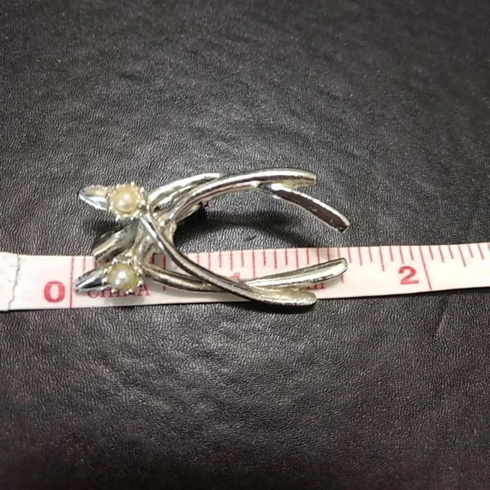 Vintage double wishbone faux pearl brooch - Picture 7 of 8